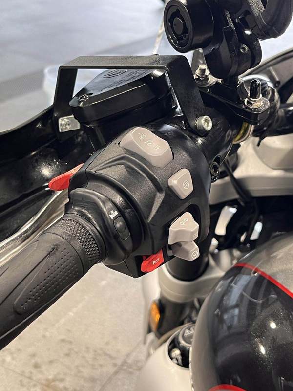 二手凯旋Rocket 3