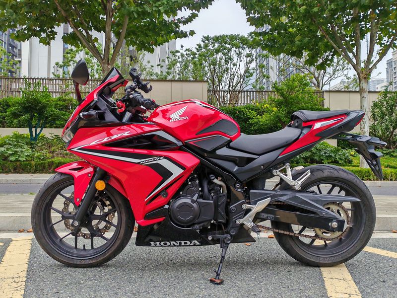 二手本田CBR400R