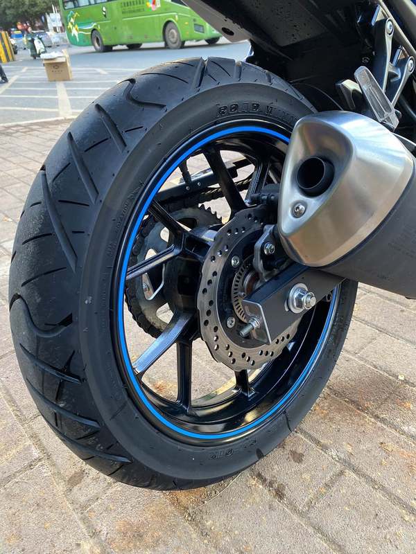 二手豪爵铃木GSX250R