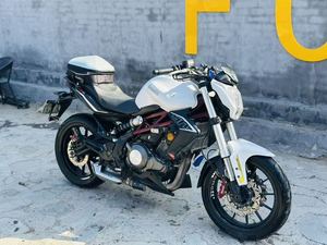 二手贝纳利蓝宝龙BJ300GS