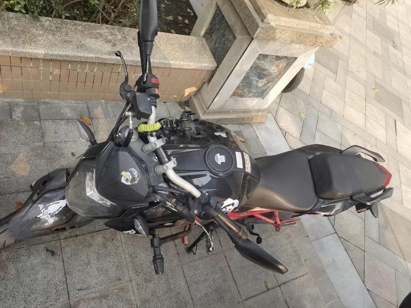 二手贝纳利红宝龙 TNT150i