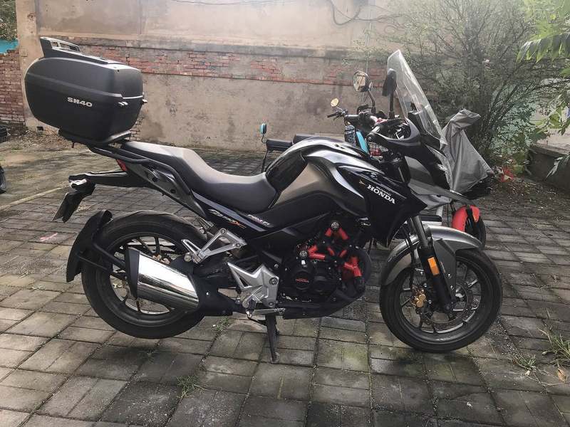 二手五羊本田猛鸷 CB190X