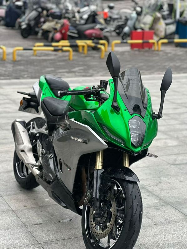 二手贝纳利龙卷风 Tornado 402R