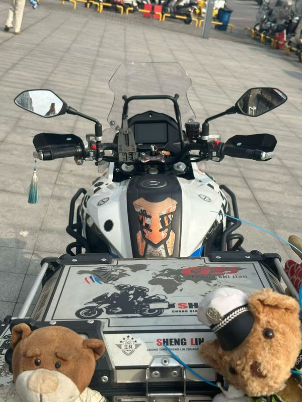 二手贝纳利金鹏 TRK502