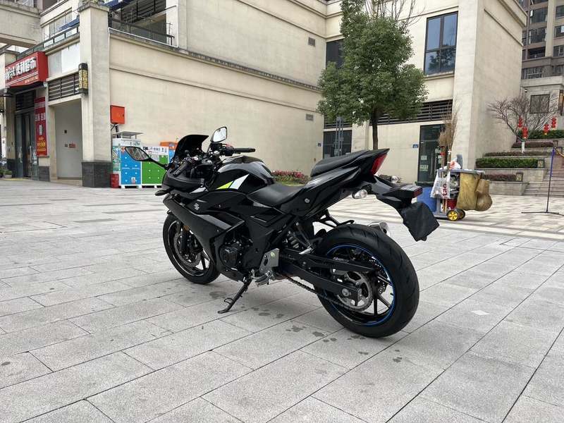 二手豪爵铃木GSX250R