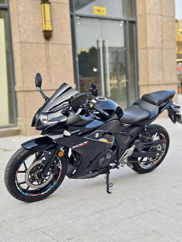 二手豪爵铃木GSX250R