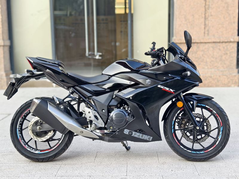 二手豪爵铃木GSX250R