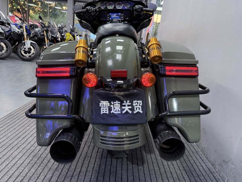 二手哈雷戴维森大道滑翔 Street Glide