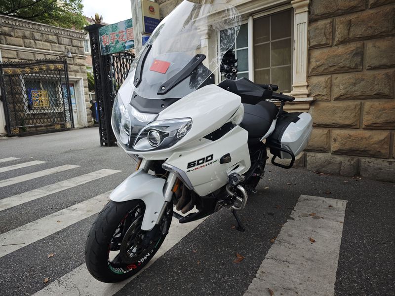 二手贝纳利600GC