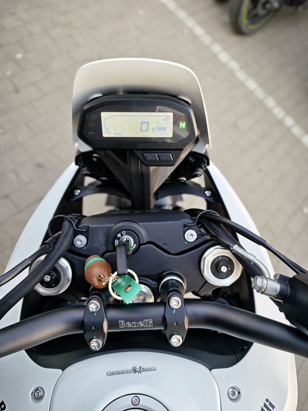 二手贝纳利BKX250