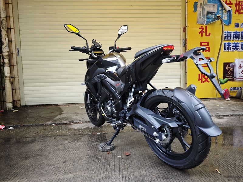 二手贝纳利小迅龙 BN150S