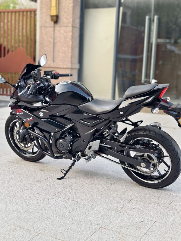 二手豪爵铃木GSX250R