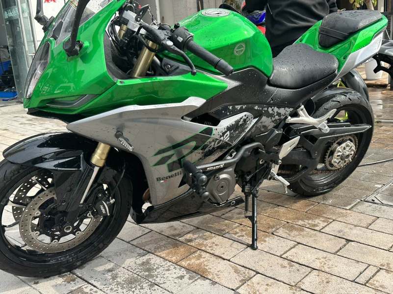 二手贝纳利龙卷风 Tornado 402R