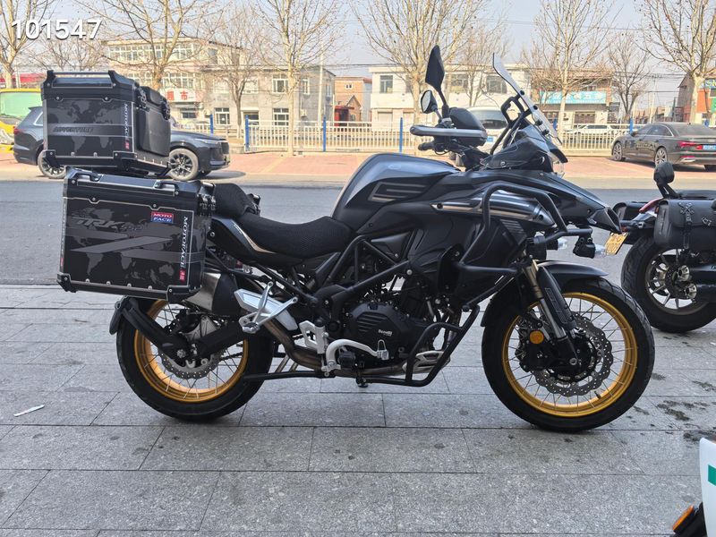 二手贝纳利TRK552