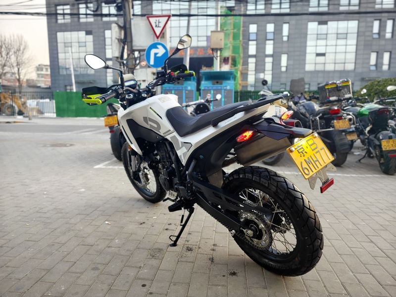 二手贝纳利BKX250