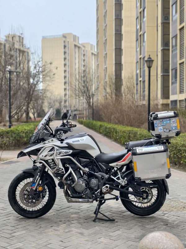 二手贝纳利金鹏 TRK502