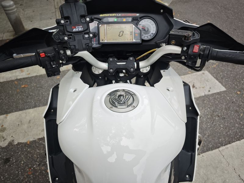 二手贝纳利600GC