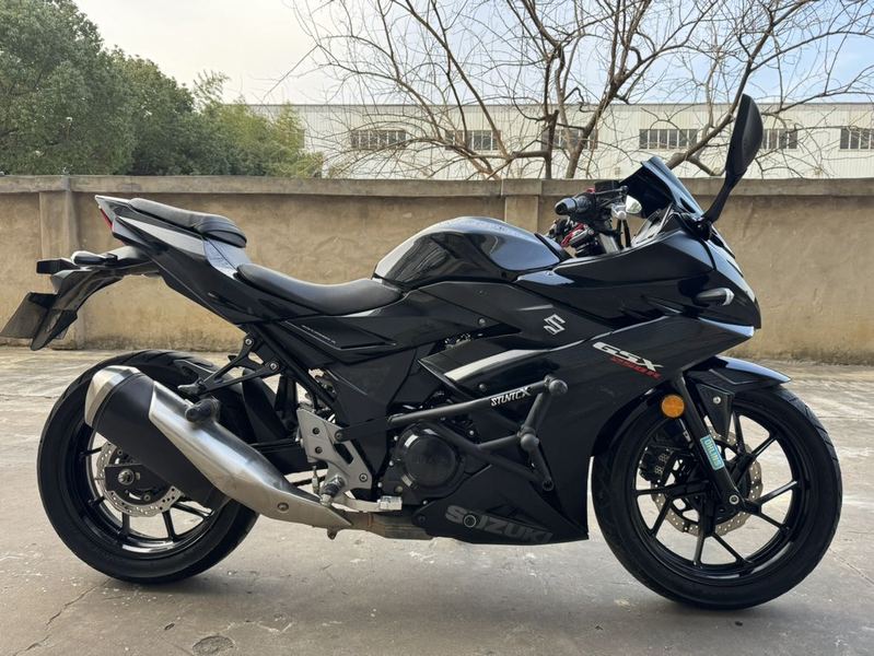 二手豪爵铃木GSX250R