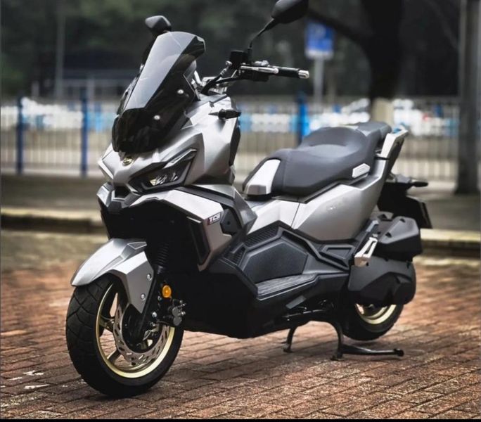 二手三阳哈士奇 Husky ADV150