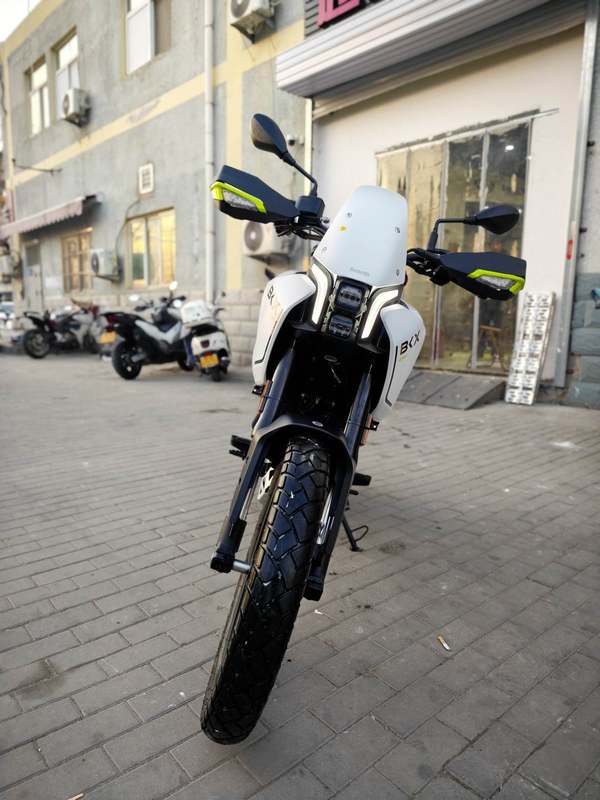 二手贝纳利BKX250