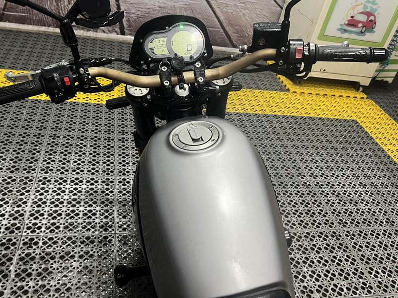 二手贝纳利幼狮 Leoncino 500