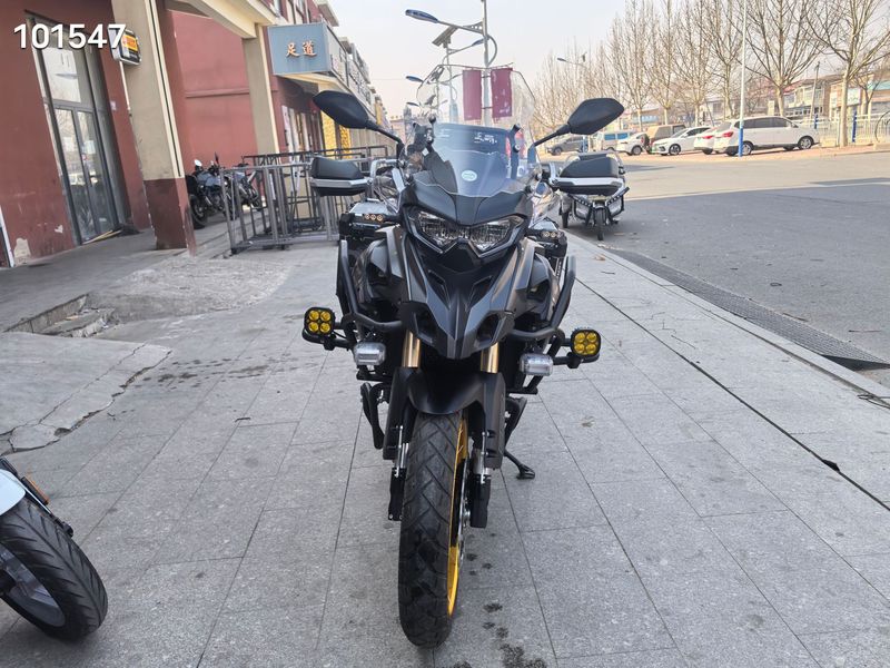 二手贝纳利TRK552