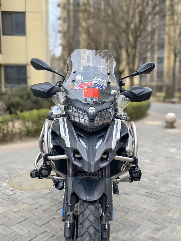 二手贝纳利金鹏 TRK502