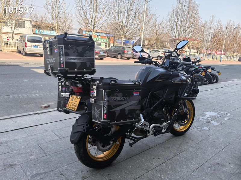 二手贝纳利TRK552