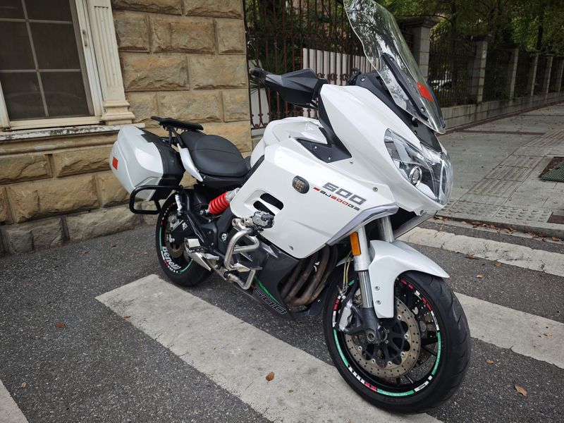 二手贝纳利600GC