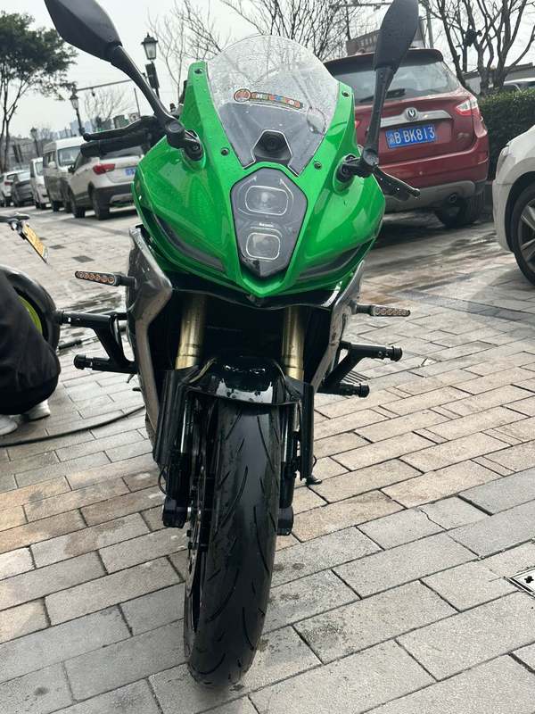 二手贝纳利龙卷风 Tornado 402R