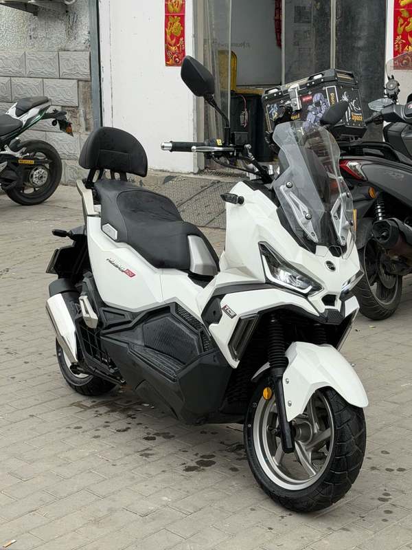 二手三阳哈士奇 Husky ADV150