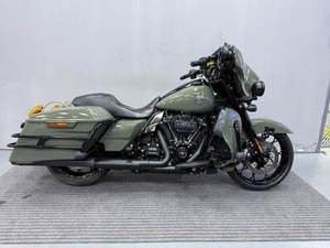 二手哈雷戴维森大道滑翔 Street Glide