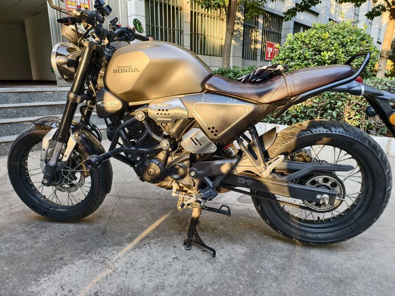 二手五羊本田鸷道 CB190SS