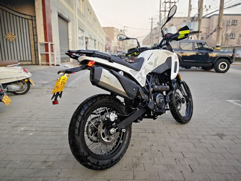 二手贝纳利BKX250