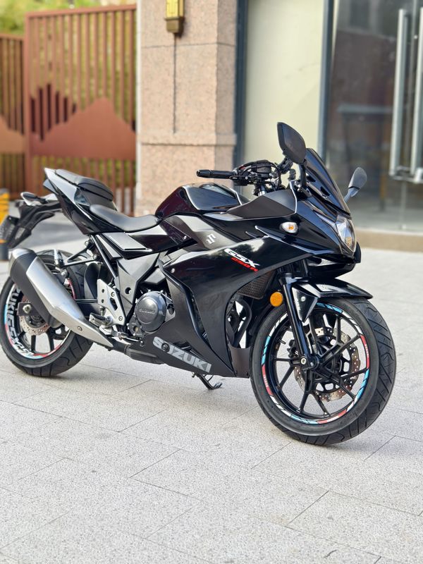 二手豪爵铃木GSX250R