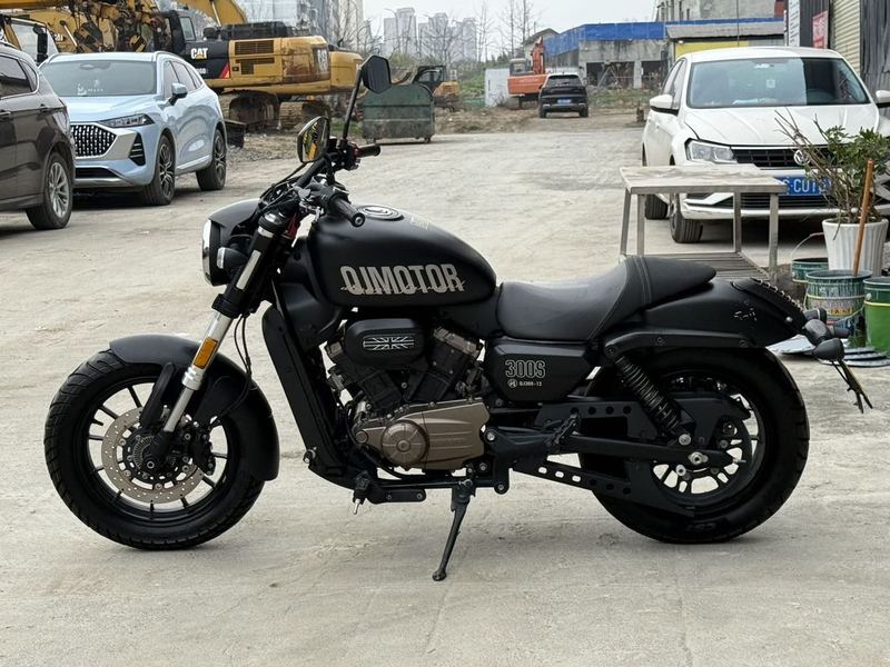 二手QJMOTOR闪300