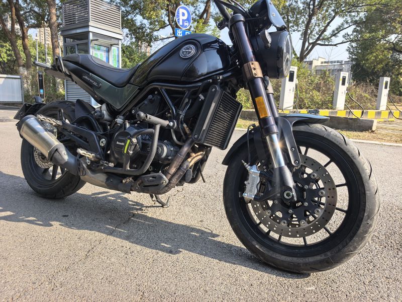 二手贝纳利幼狮 Leoncino 500