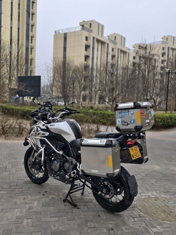 二手贝纳利金鹏 TRK502