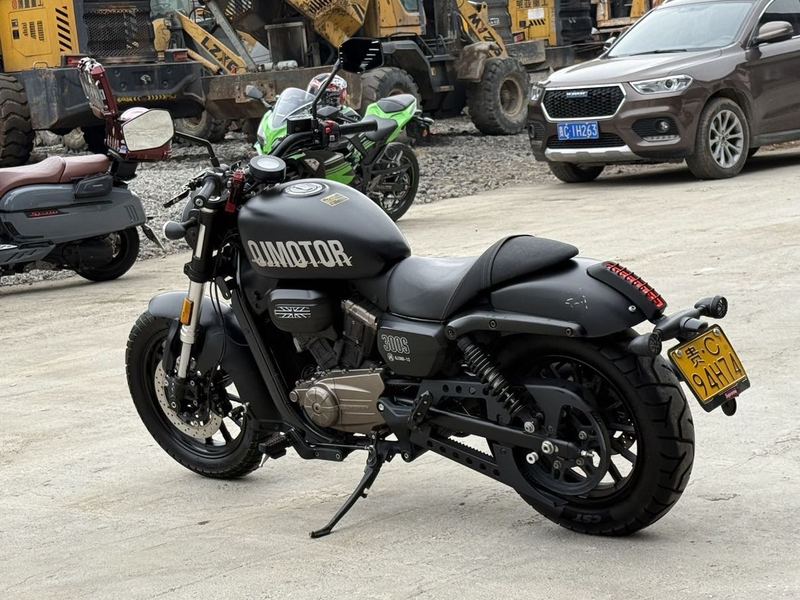 二手QJMOTOR闪300