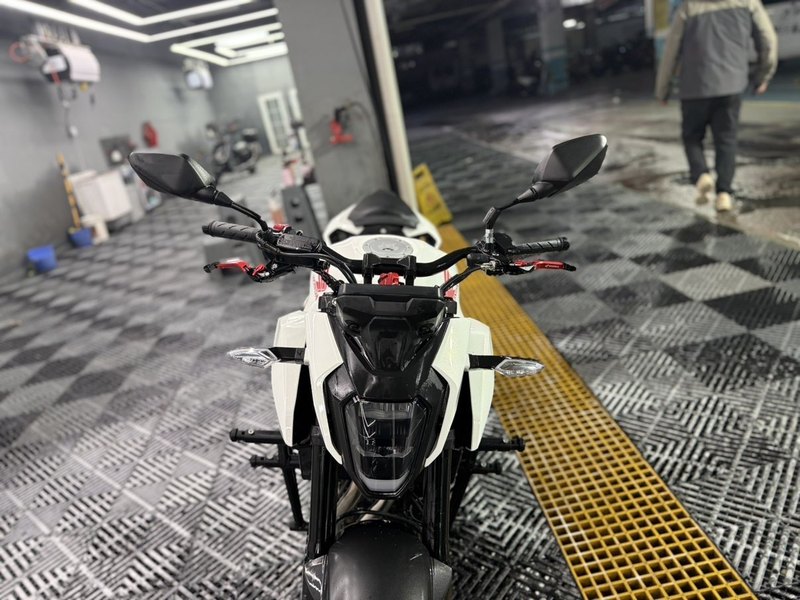 二手本田CB400F