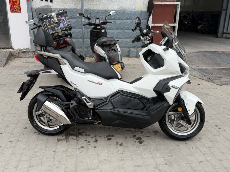 二手三阳哈士奇 Husky ADV150