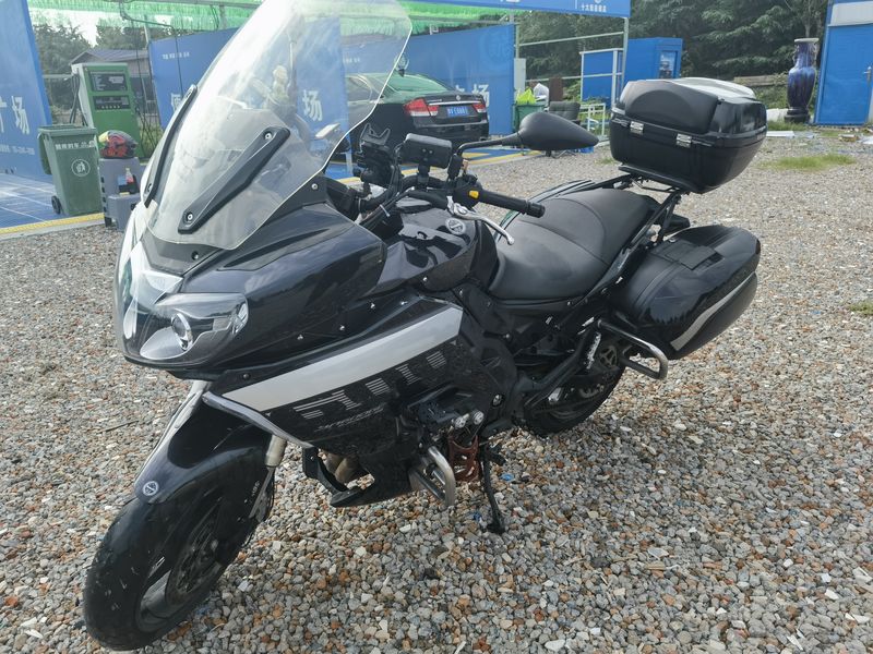 二手贝纳利600GC