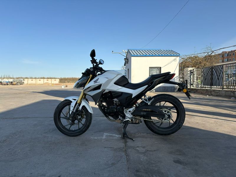二手五羊本田CB190R 暴锋眼