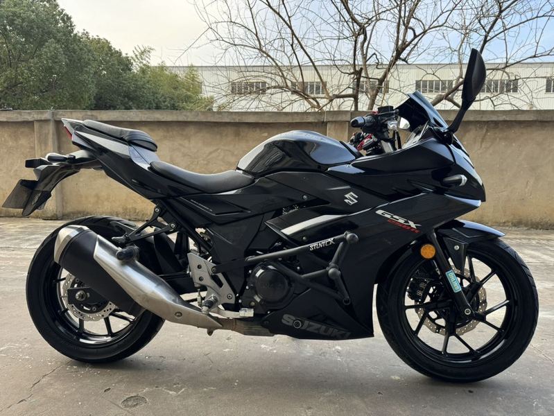 二手豪爵铃木GSX250R