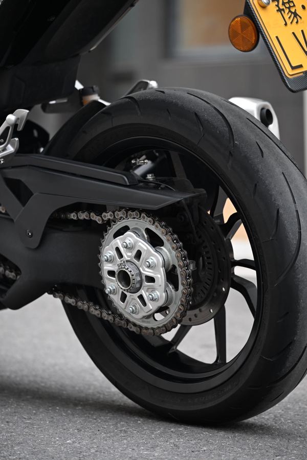 二手贝纳利龙卷风 Tornado 402R