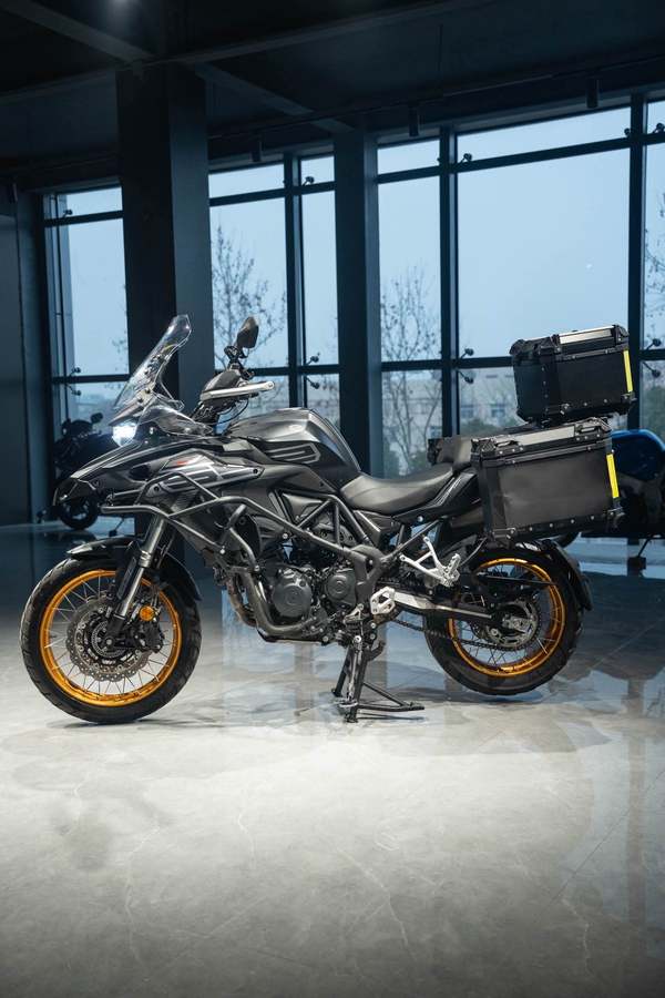 二手贝纳利TRK552