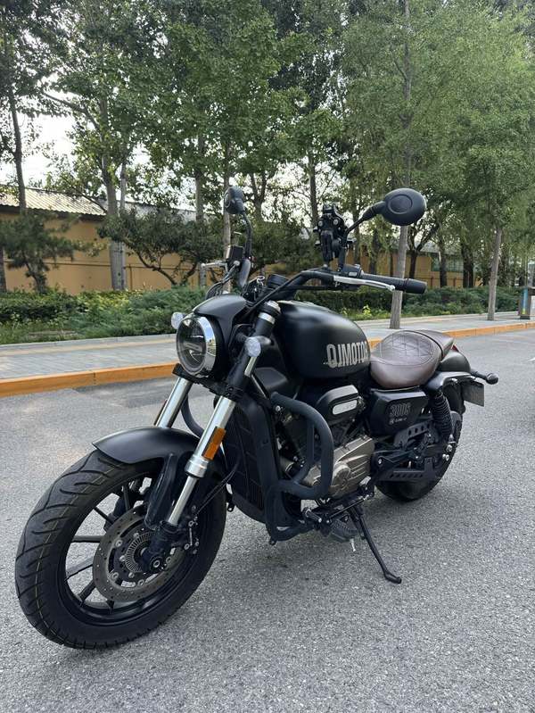 二手QJMOTOR闪300