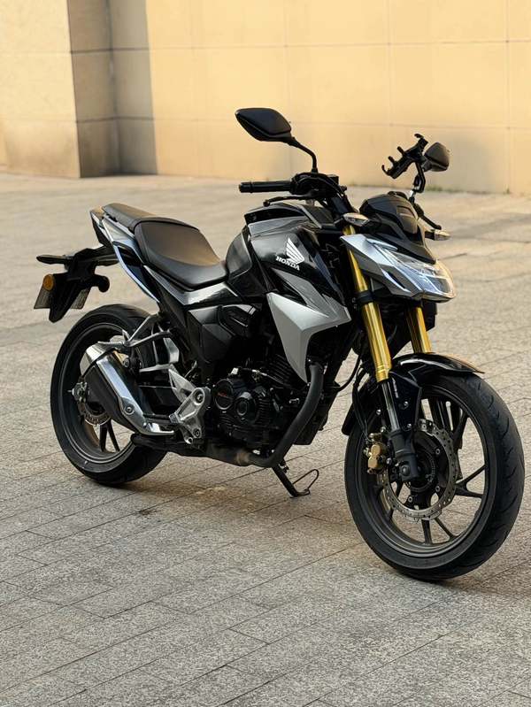 二手五羊本田CB190R 暴锋眼