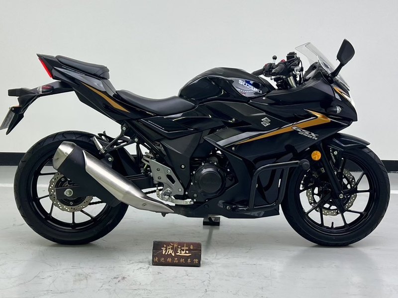 二手豪爵铃木GSX250R