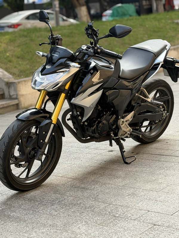 二手五羊本田CB190R 暴锋眼